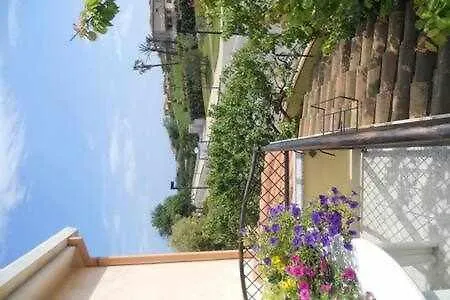 Trilocale Viale Europa A 300 M Dalla Daire