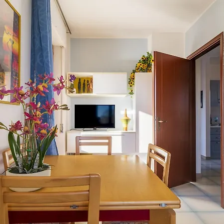 Trilocale Viale Europa A 300 M Dalla Lejlighed *