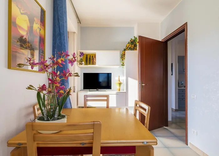 Trilocale Viale Europa A 300 M Dalla